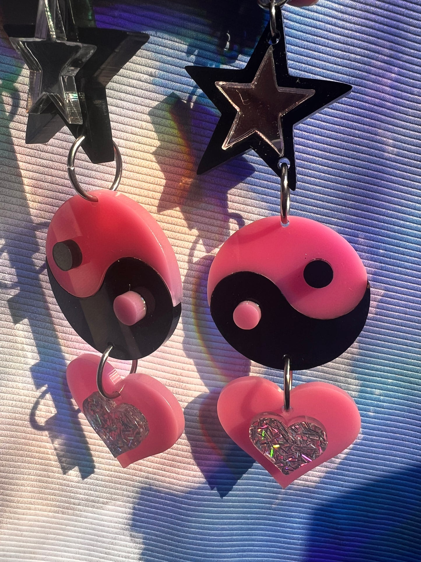 Barbie yinyang Earrings ⭐️🩷☯️